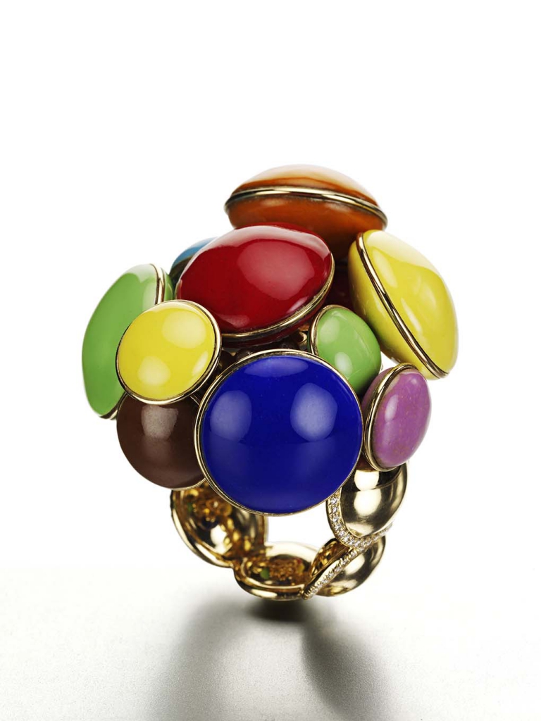 The Smarties ring was inspired by George Nelson’s Marshmallow Sofa